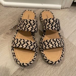 *SOLD* Lucky brand chevron sandals